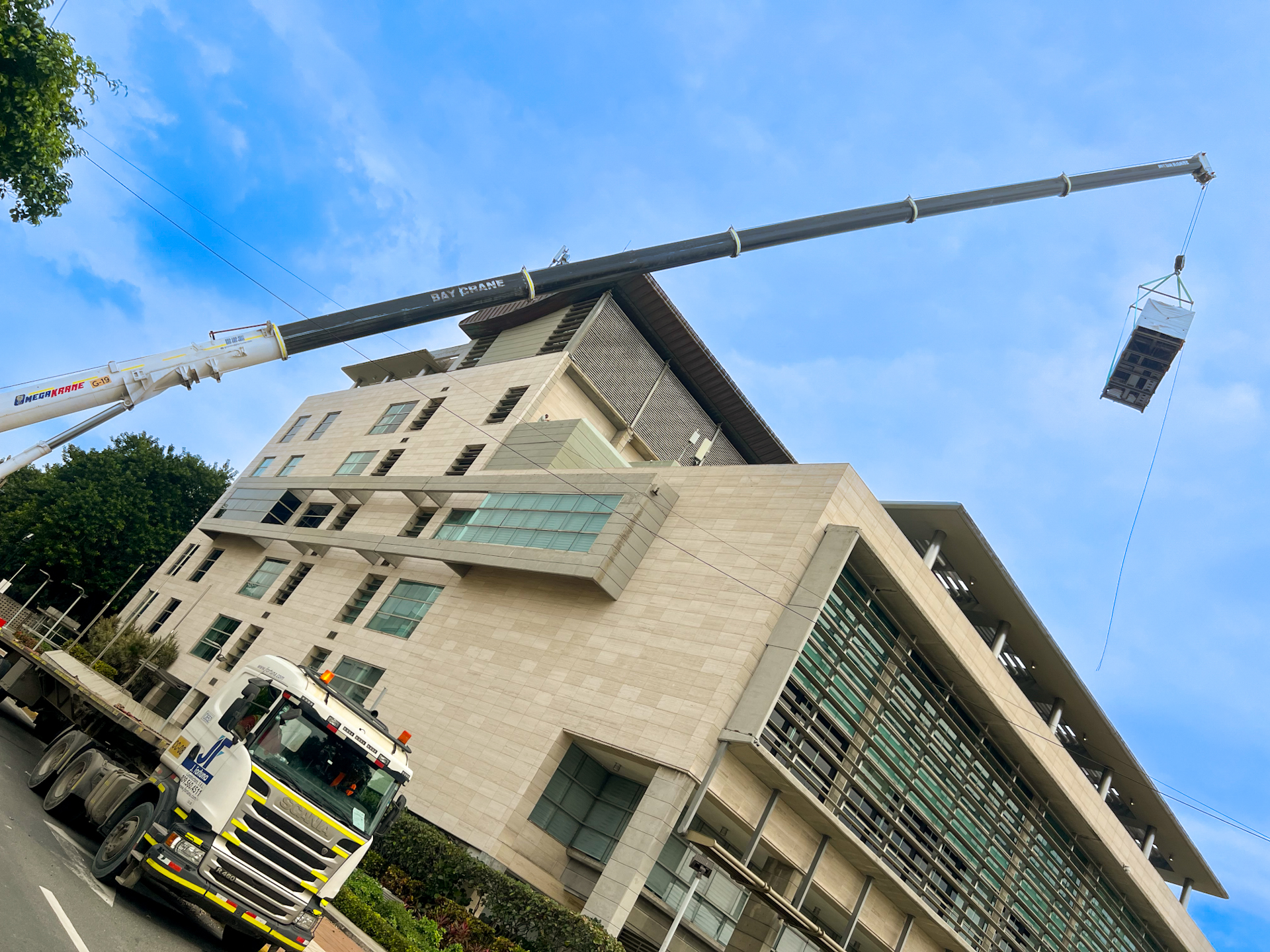 Iluminación AV. Winston Churchill